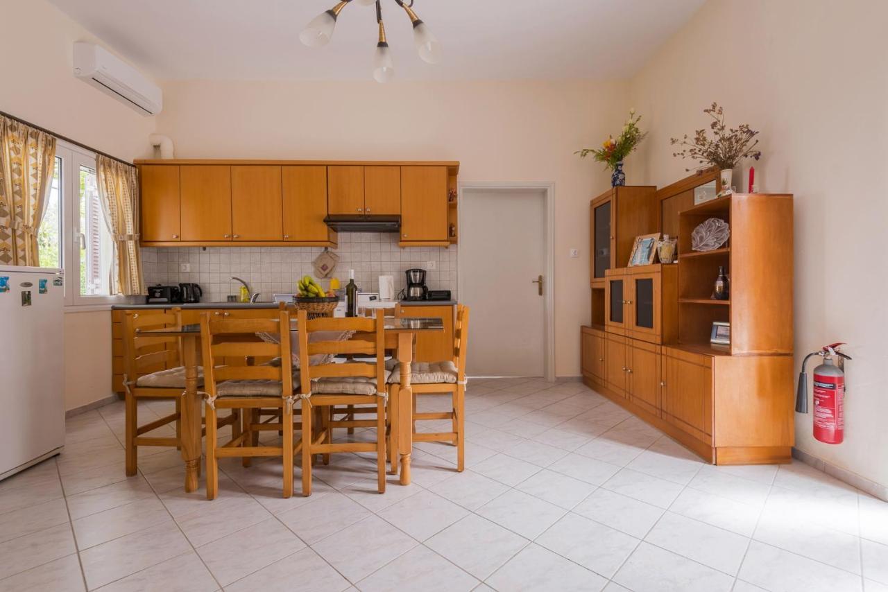 Palm Beach House Sfinarion ภายนอก รูปภาพ